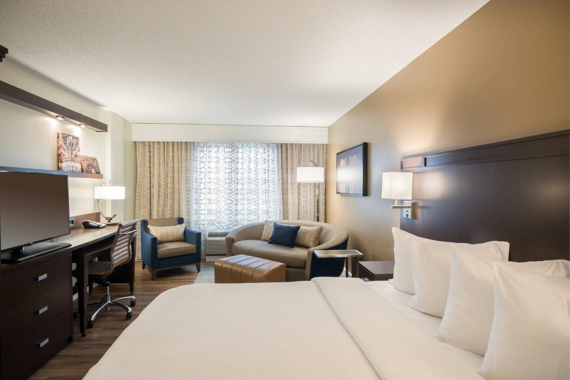 מלון Courtyard By Marriott Charleston Historic District מראה חיצוני תמונה