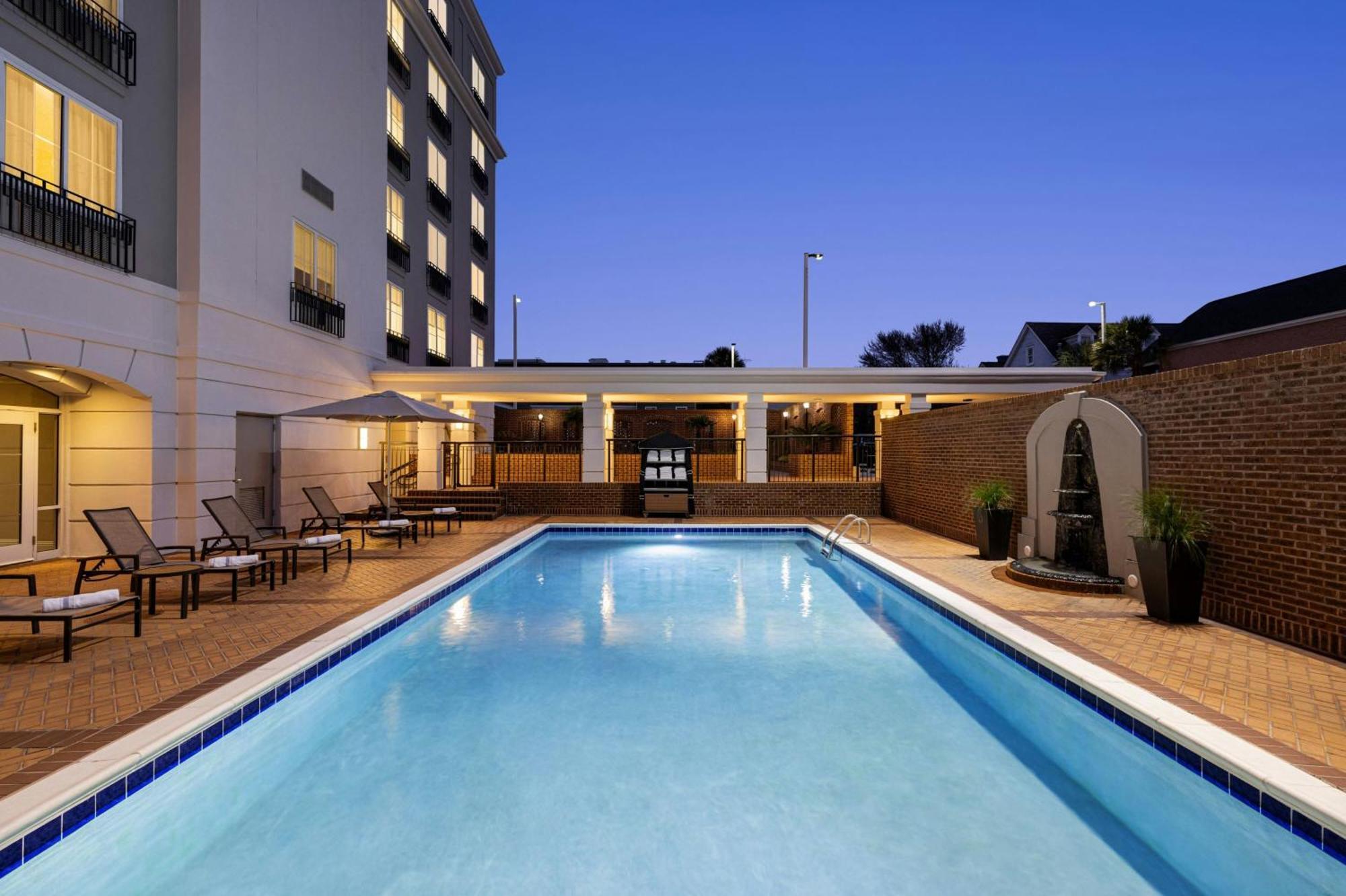 מלון Courtyard By Marriott Charleston Historic District מראה חיצוני תמונה