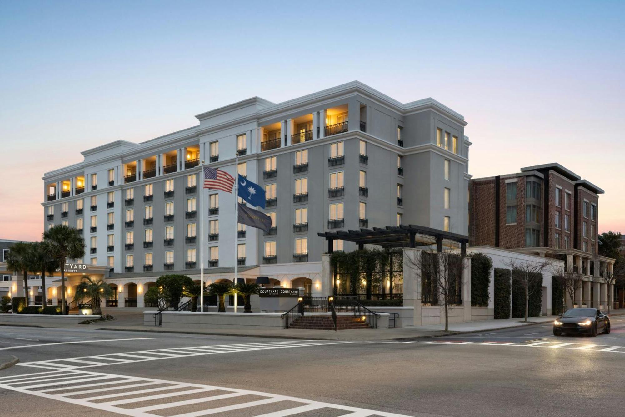 מלון Courtyard By Marriott Charleston Historic District מראה חיצוני תמונה