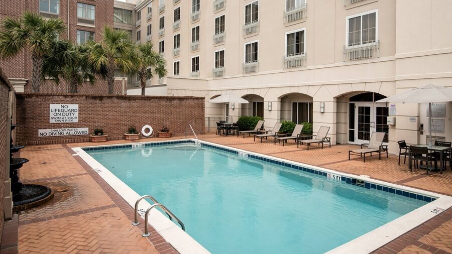 מלון Courtyard By Marriott Charleston Historic District מראה חיצוני תמונה